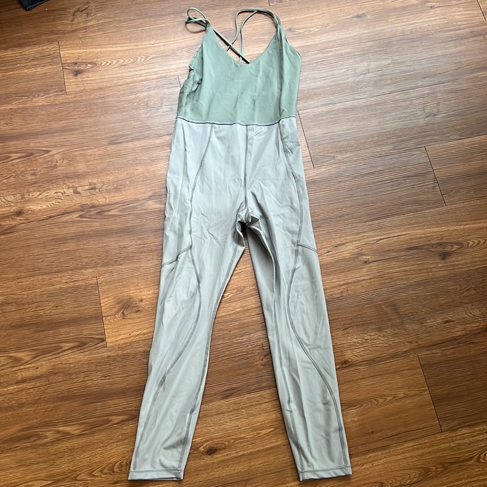 G. Goop bodysuit gray/olive size M